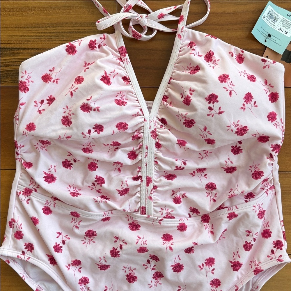 NWT pink swimsuit - Picture 4 of 9